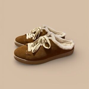 Frye Ivy Genuine Shearling Sneaker Mule Women’s Size 7M